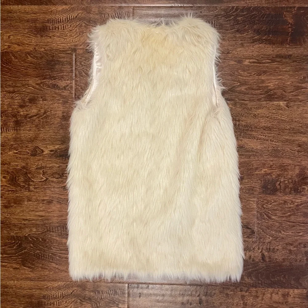 BB Dakota Scotlyn Faux Fur Vest Off White Cream With Pockets XS - Picture 7 of 7